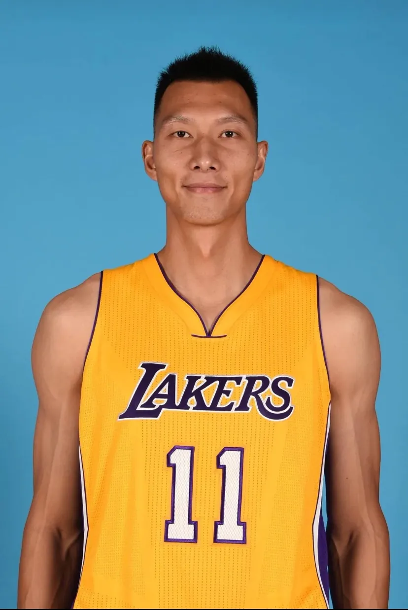 包含公牛横扫篮网，易建联惊艳四座的词条