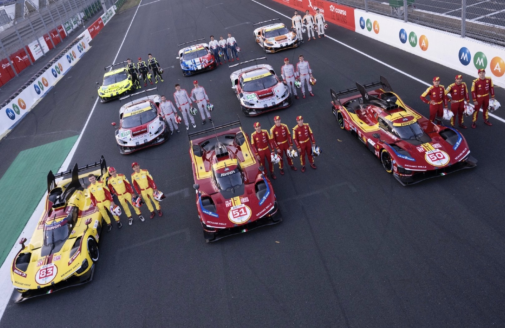 红牛车队横扫迈凯伦，拉塞尔惊艳四座的简单介绍