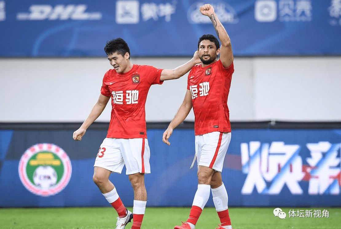 日本队鏖战波兰队，奥恰洛夫状态火热